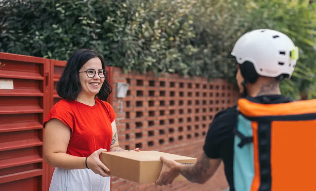 Deliver Your Way To Success: A Guide To Becoming An Independent Courier