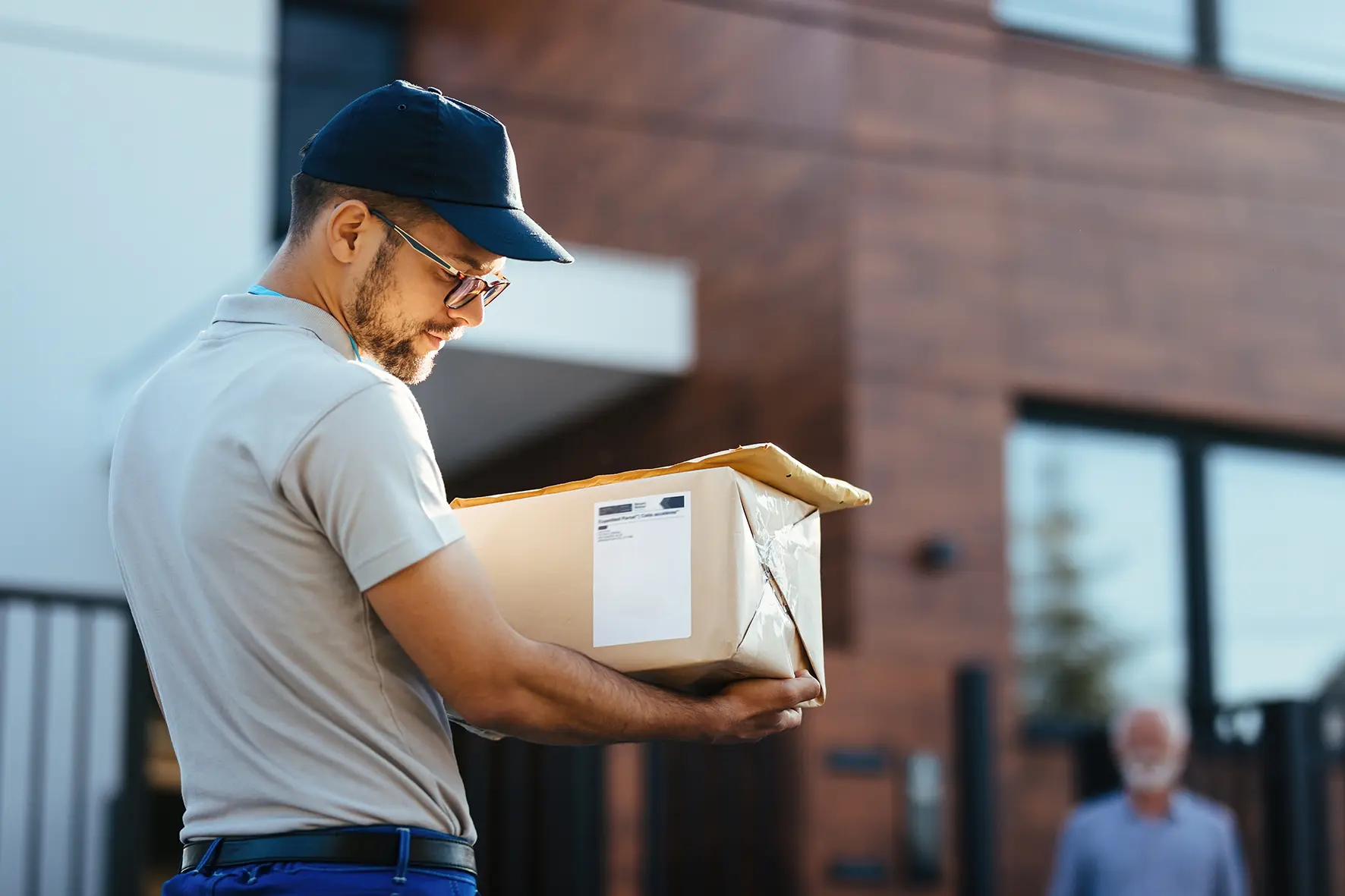 How to Deliver Packages Effortless Like a Pro